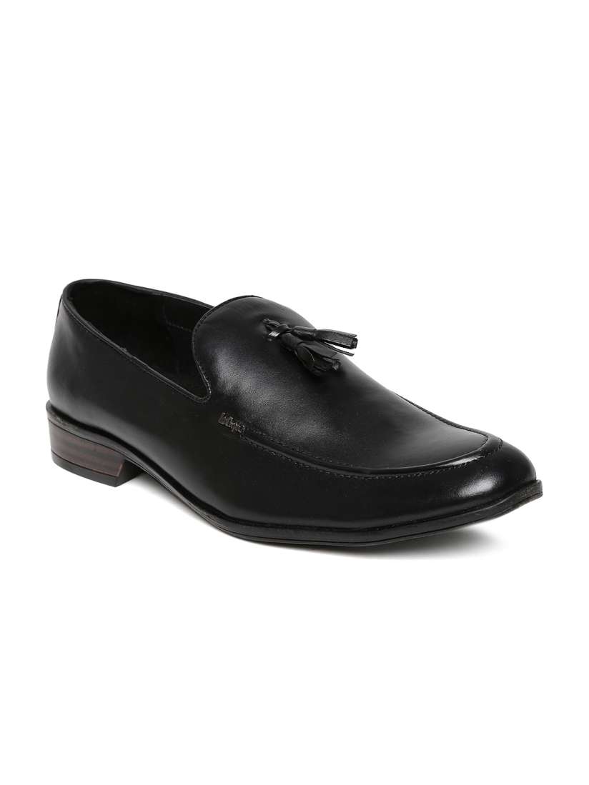Myntra lee cooper clearance