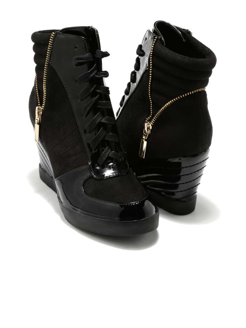 Candies black boots top