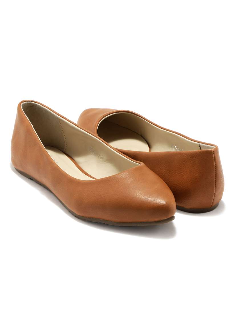 Myntra flat shoes clearance