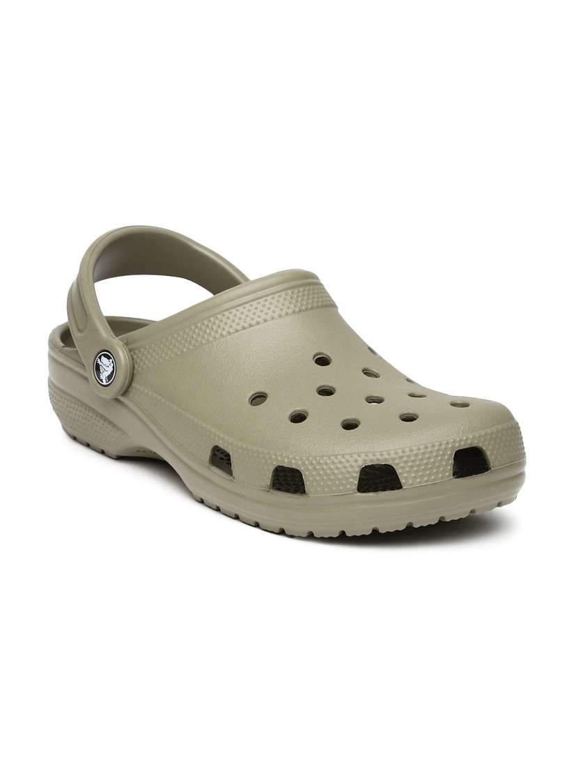 crocs classic brown