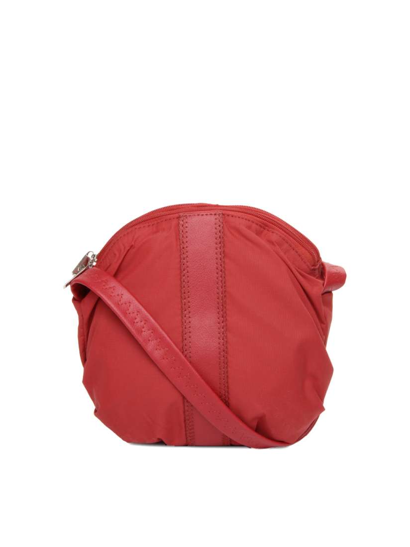 Baggit red sling bag shop