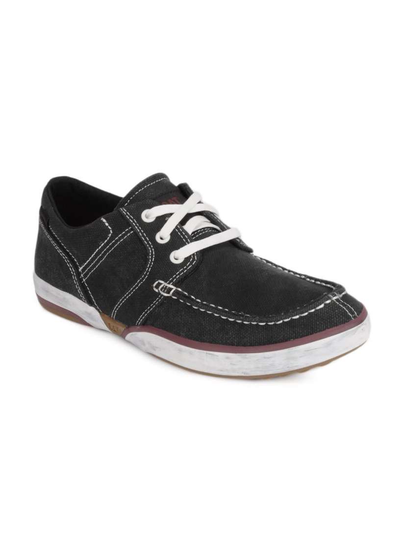 Myntra caterpillar shoes clearance