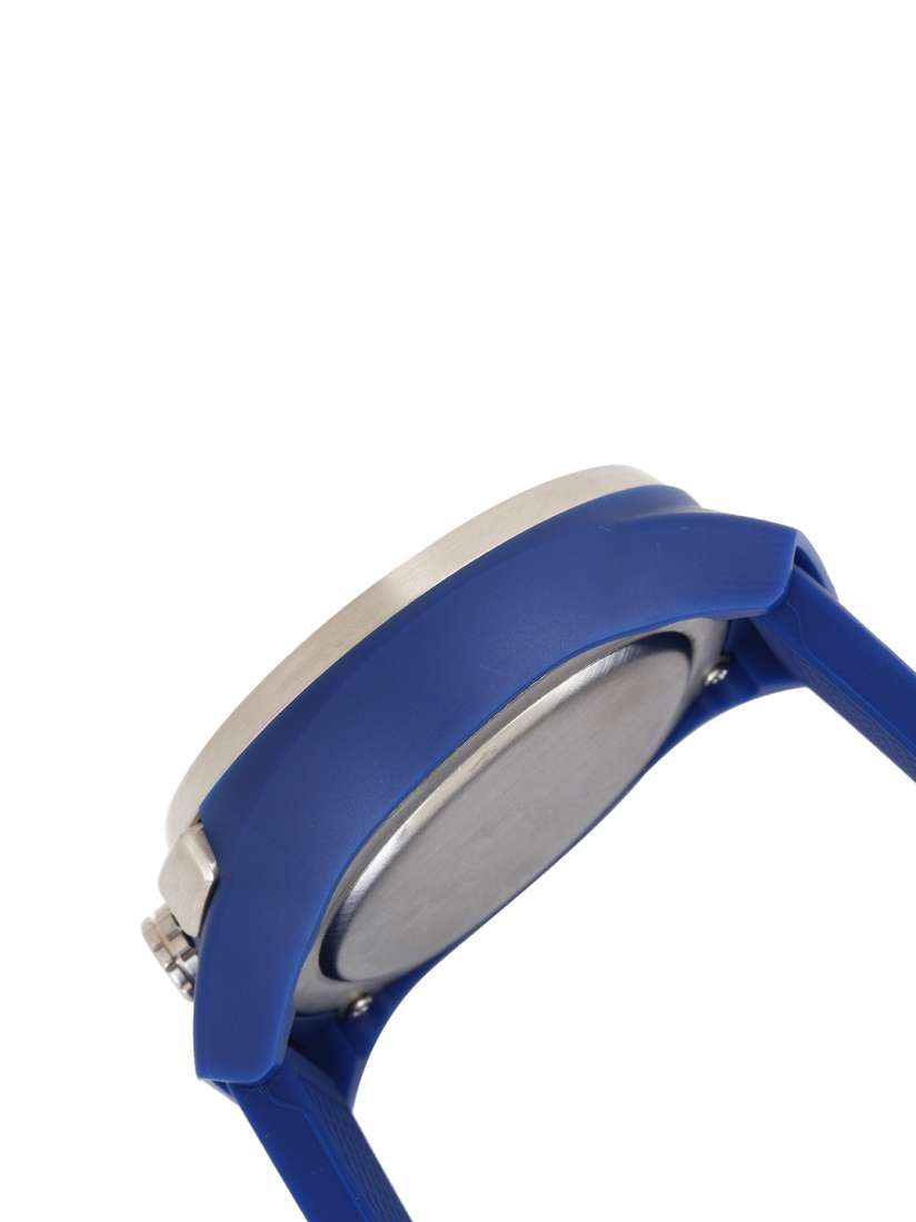 Fastrack 38002pp03j top
