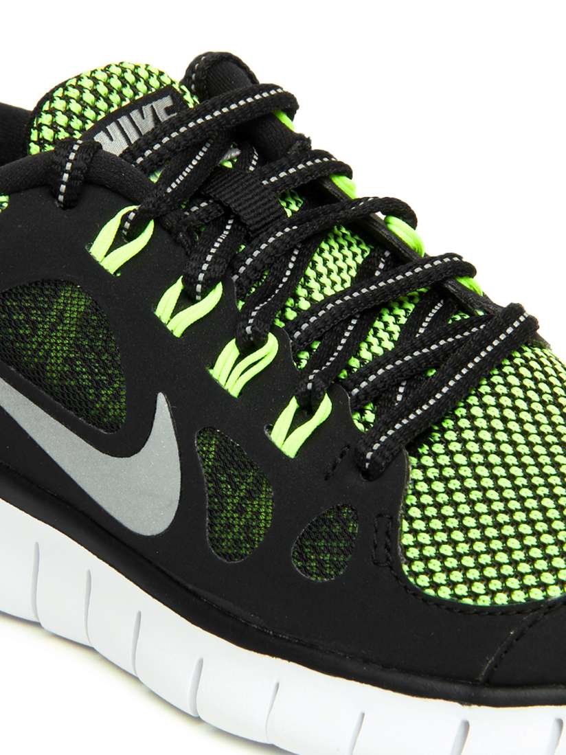 Buy Nike Boys Black Free 5.0 LE GS Sports Shoes Sports Shoes for Boys 222248 Myntra