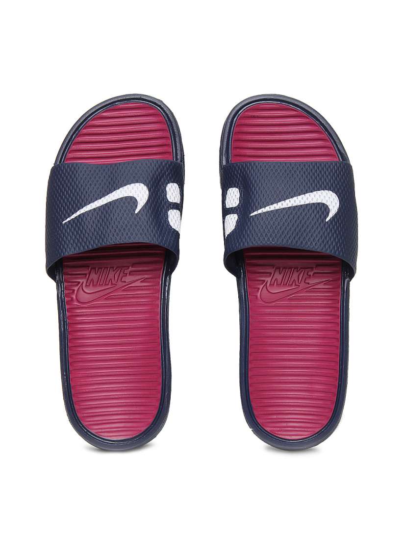Nike navy flip flops shop