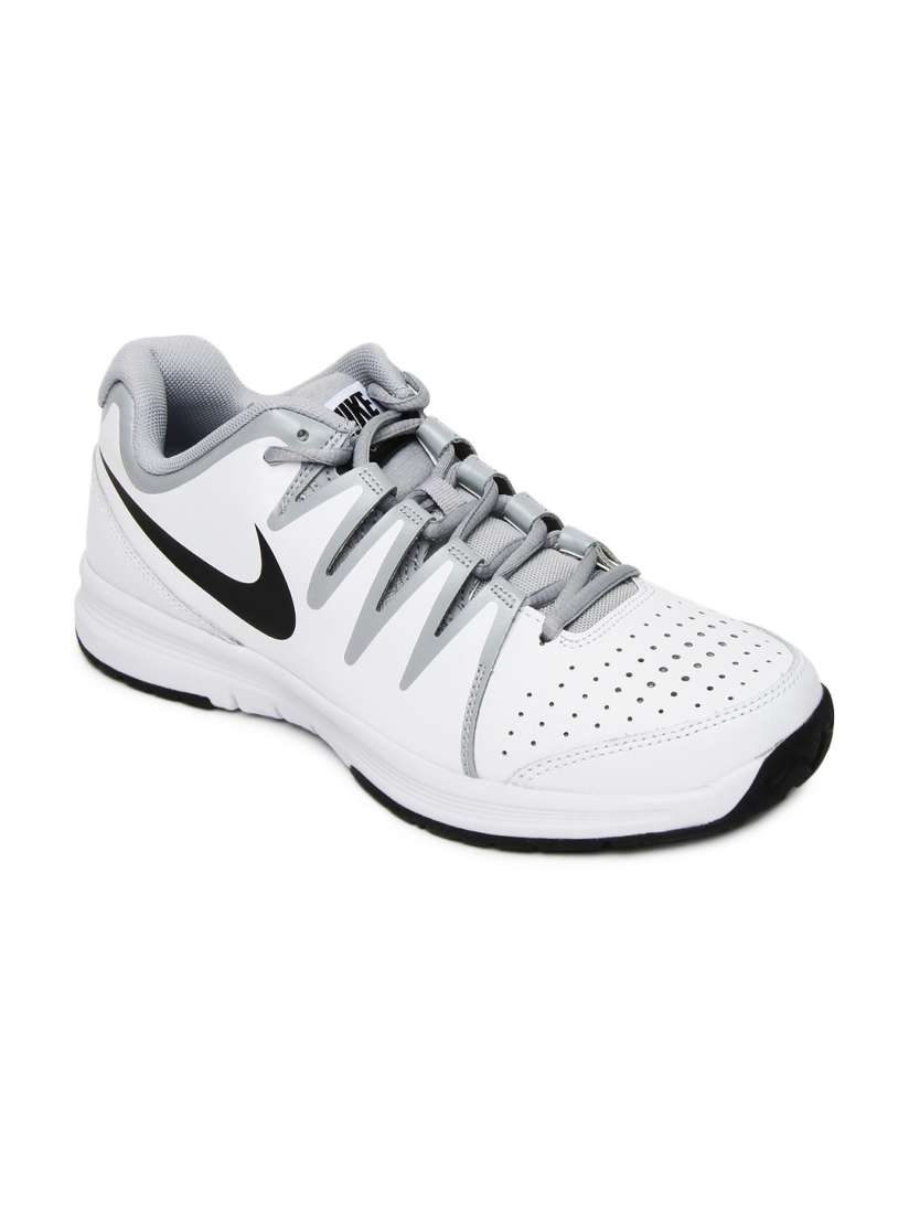 Vapor court outlet