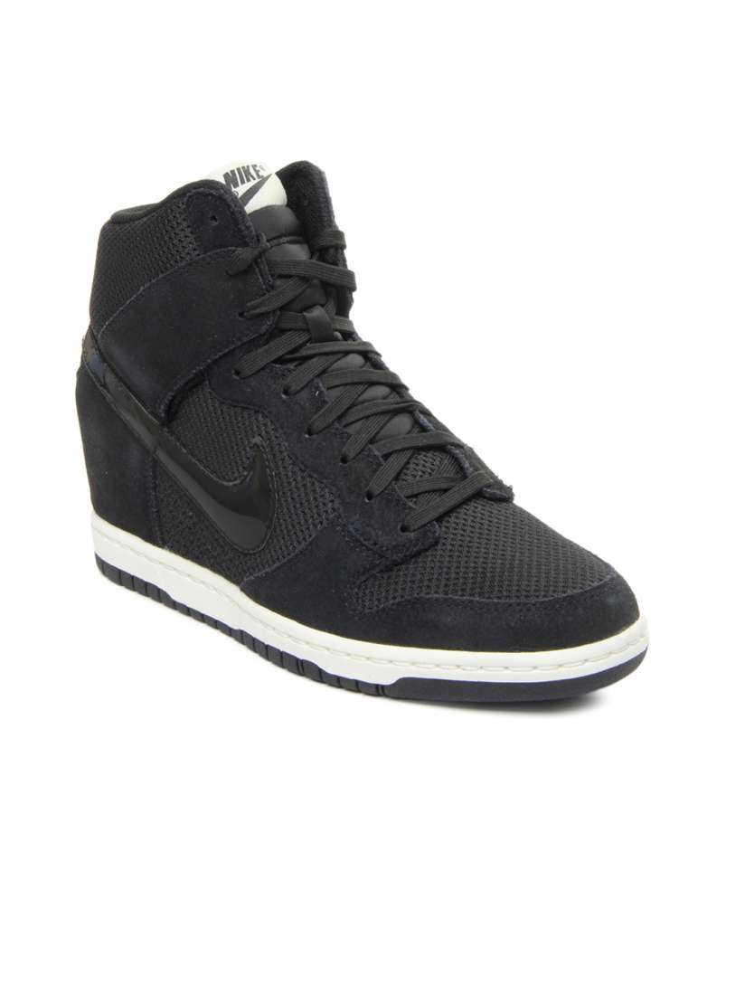 Women's dunk sky hi essential casual shoe outlet