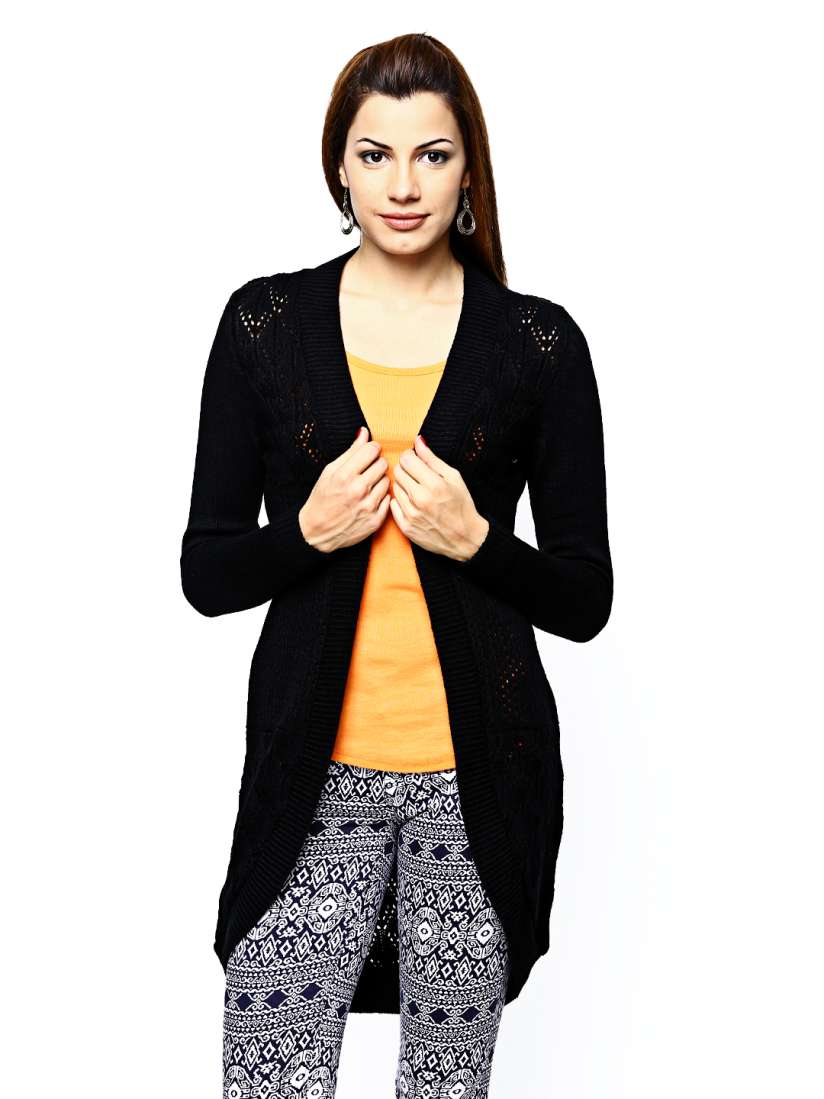 W shrugs new arrivals