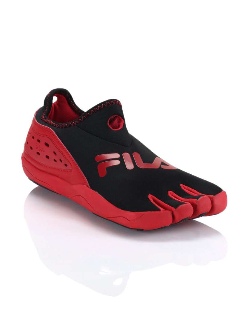 Buy FILA Men Skeletoes Black Shoes Sports Shoes for Men 32730 Myntra