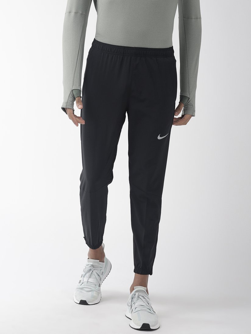nike black essentials slim joggers