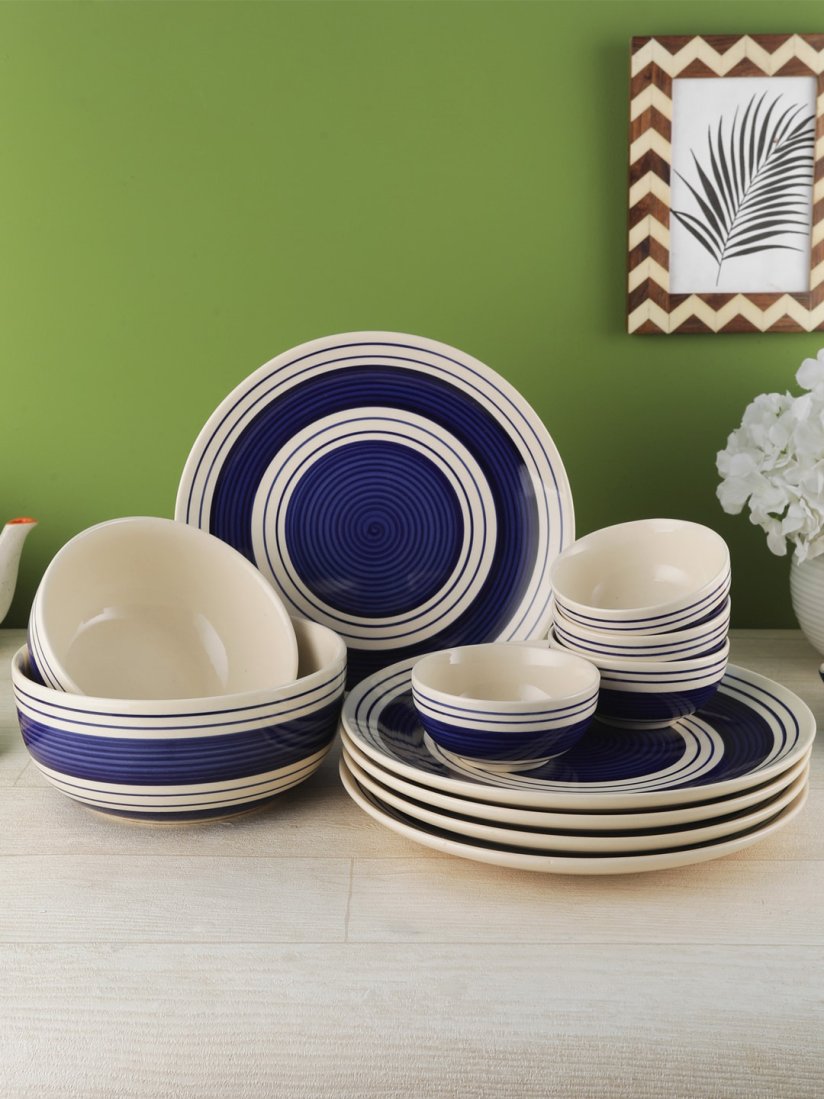 Striped dinner set outlet