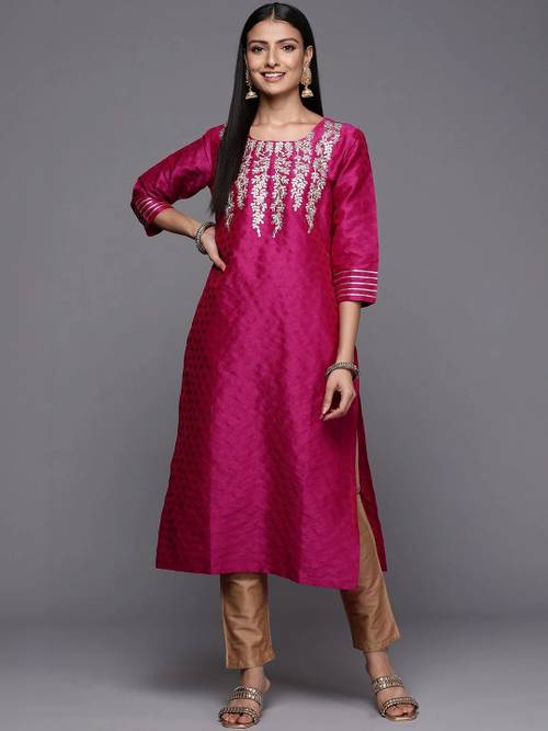 KSUT Women Embroidered Thread Work Jacquard Kurta