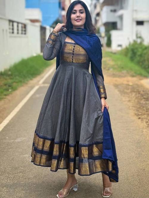 KALINI Women Ethnic Motifs Empire Chanderi Cotton Kurta With Dupatta