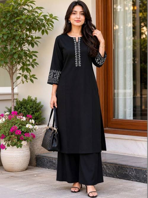 KPF Women Embroidered Thread Work Kurta