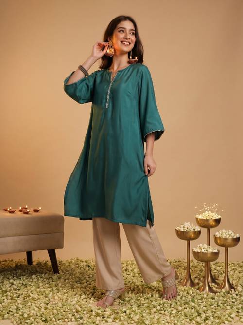 Sangria Women Thread Work and Sequin Detail Flared Sleeves Republic Day Republic Day Kurta