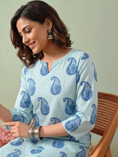 Zyla Women Paisley Printed Indie Prints Kurta