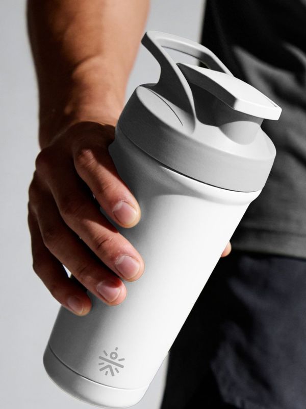 CULT Bottom-Opener Shaker, 700ml
